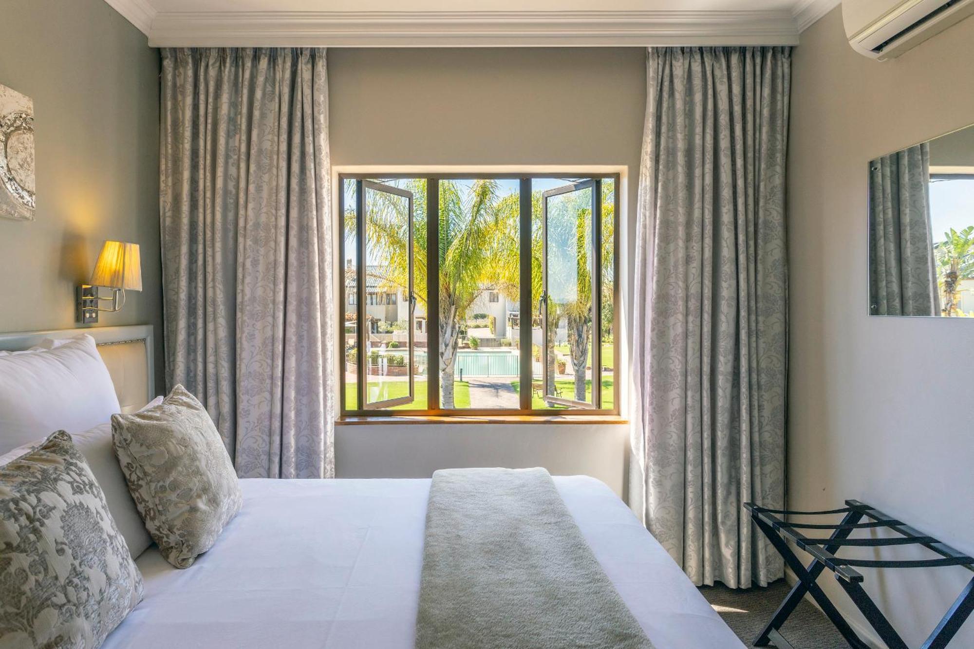 Отель Devonvale Golf & Wine Estate Стелленбос Экстерьер фото