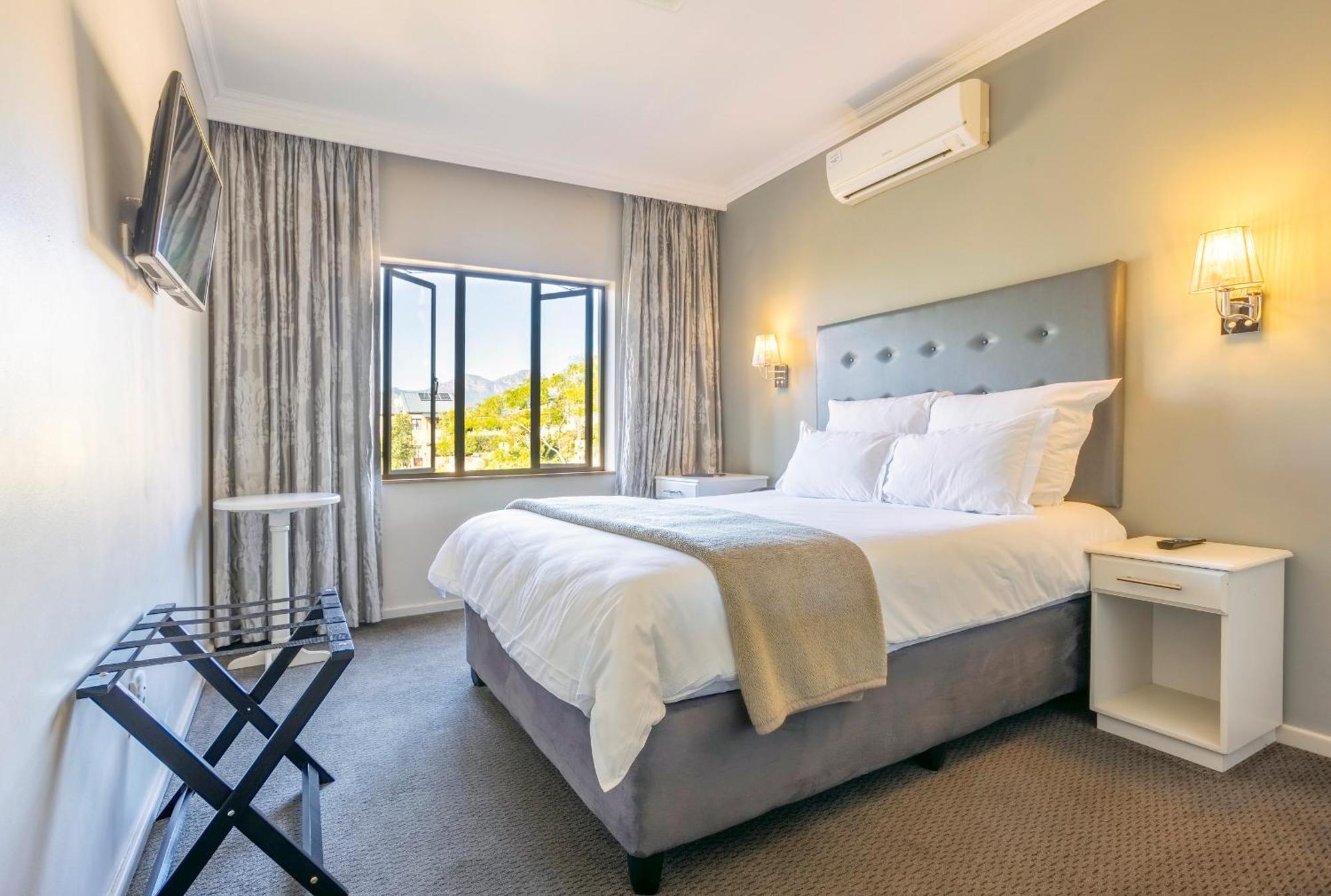 Отель Devonvale Golf & Wine Estate Стелленбос Экстерьер фото