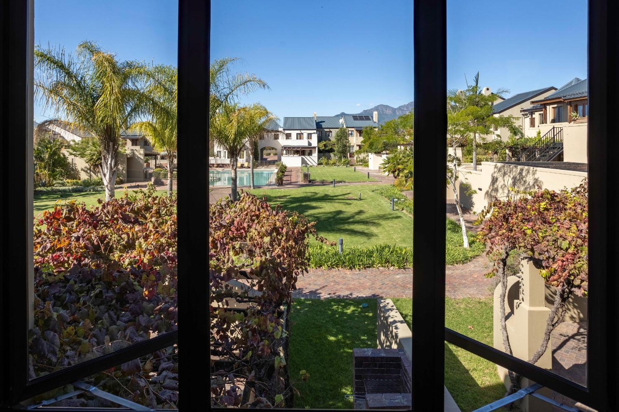 Отель Devonvale Golf & Wine Estate Стелленбос Экстерьер фото